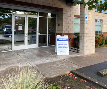 Front entry of the Samaritan Breast Reconstruction and Surgical Oncology office in Corvallis, Oregon.