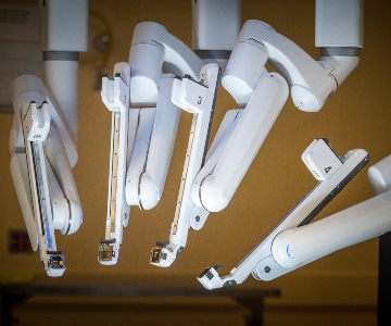 The arms of the da Vinci robot.